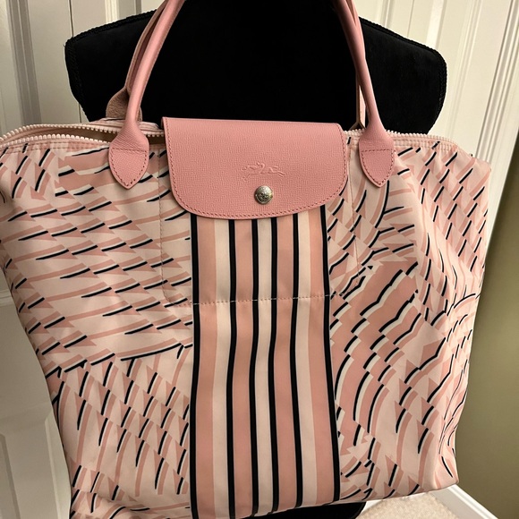 Longchamp tote  👜- like new - Picture 3 of 11